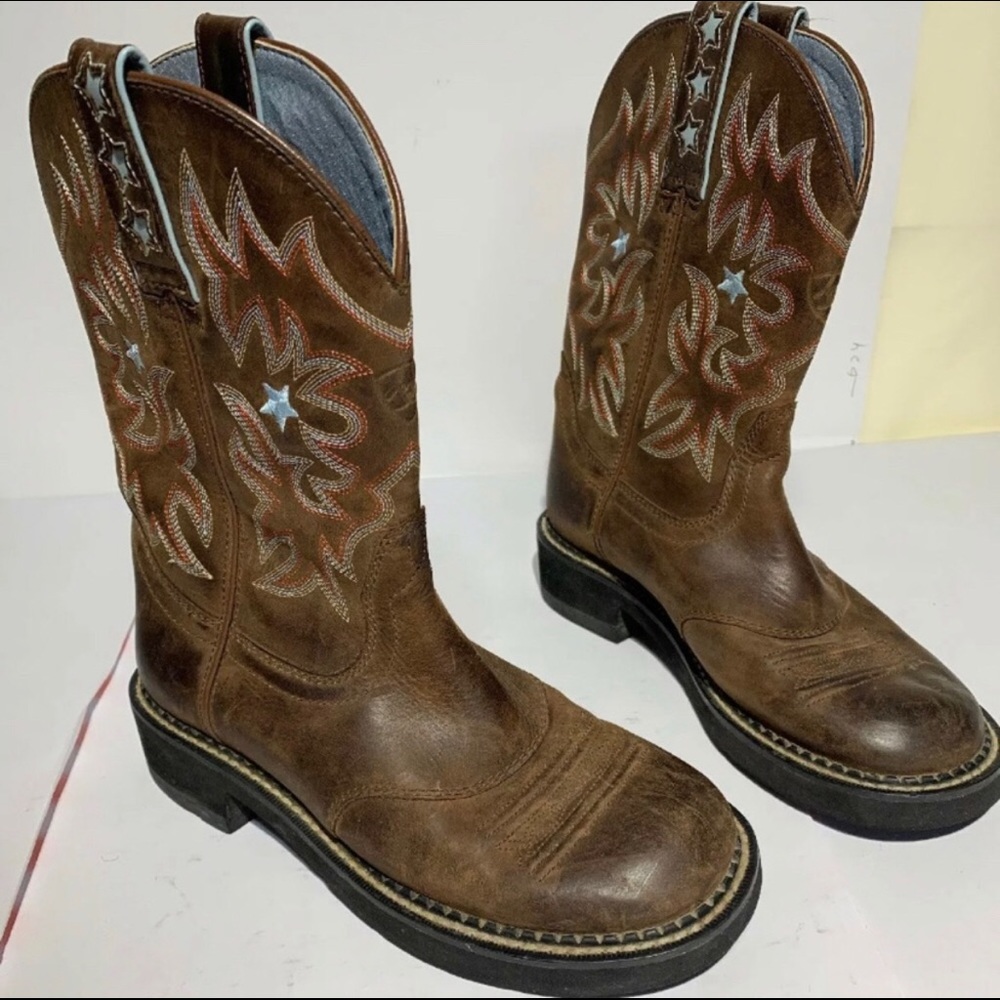 Reposh. Great condition and super cute.